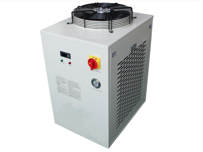 UV LED固化光源設備的三大配置照射頭、水冷機、電源驅動